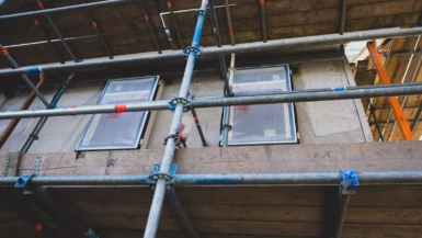 mur en travaux